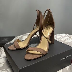 Vince Camuto Women's Tan Heeled Sandals size 9.5